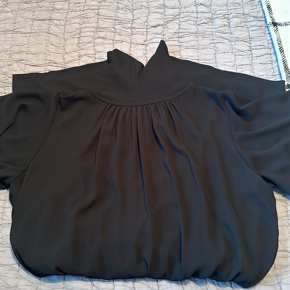 White House Black Market size 6 black romper. - Picture 14 of 14